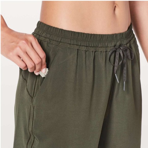 Lululemon Keep It Classic Crop *23" Dark Olive 8 - Picture 2 of 16